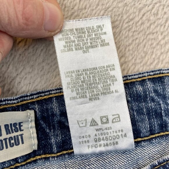 Levis Signature Women's Jeans 12 Short Bootcut Low Rise Blue Denim Cotton Spande - Picture 3 of 10